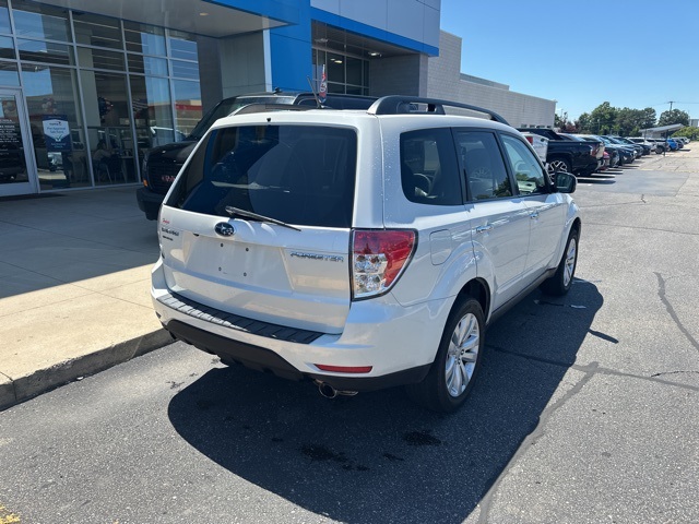 2012 Subaru Forester 2.5X Limited Image 5 of 21