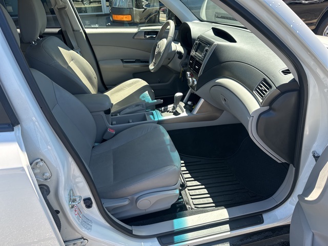 2012 Subaru Forester 2.5X Limited Image 10 of 21
