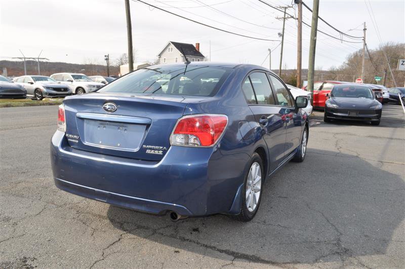 2012 Subaru Impreza 2.0i Premium Image 3 of 12