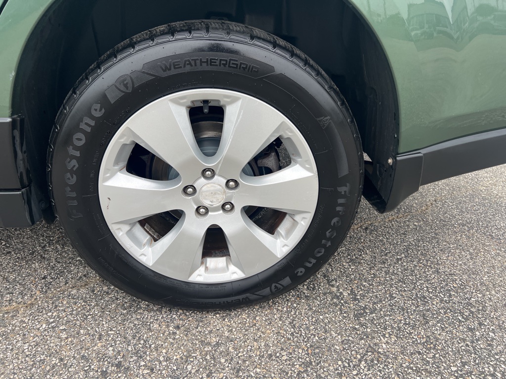 2012 Subaru Outback 2.5i Image 12 of 53