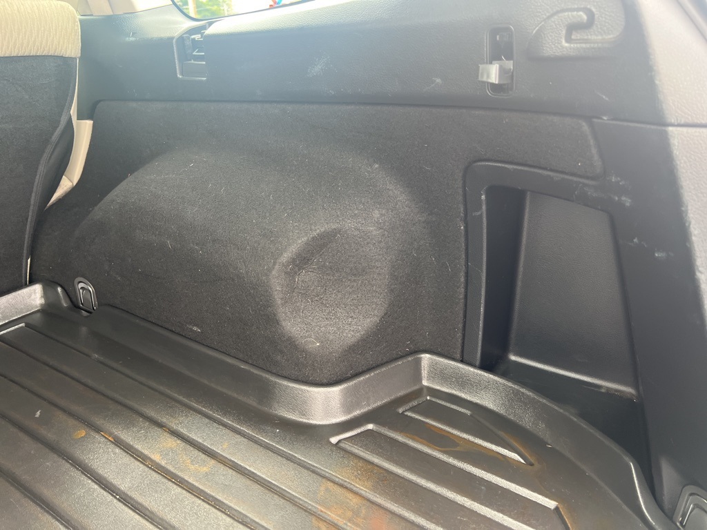 2012 Subaru Outback 2.5i Image 15 of 53