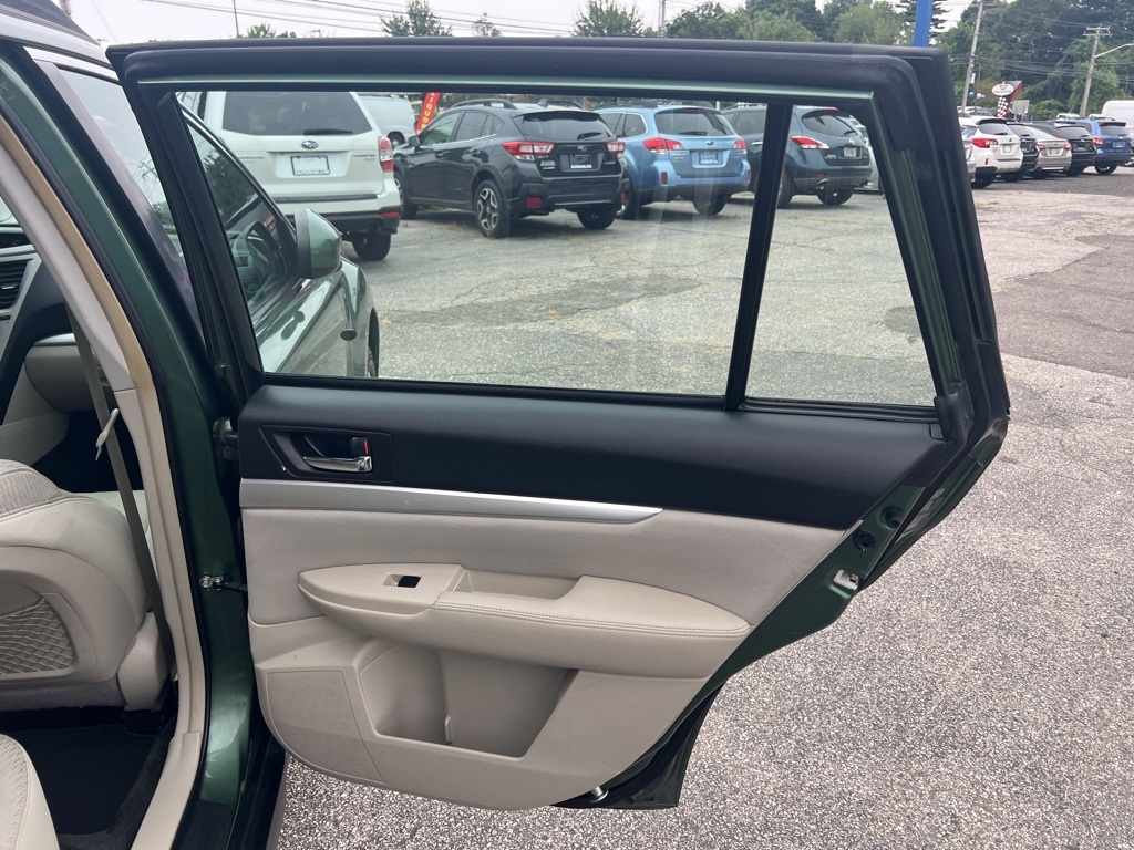 2012 Subaru Outback 2.5i Image 48 of 53