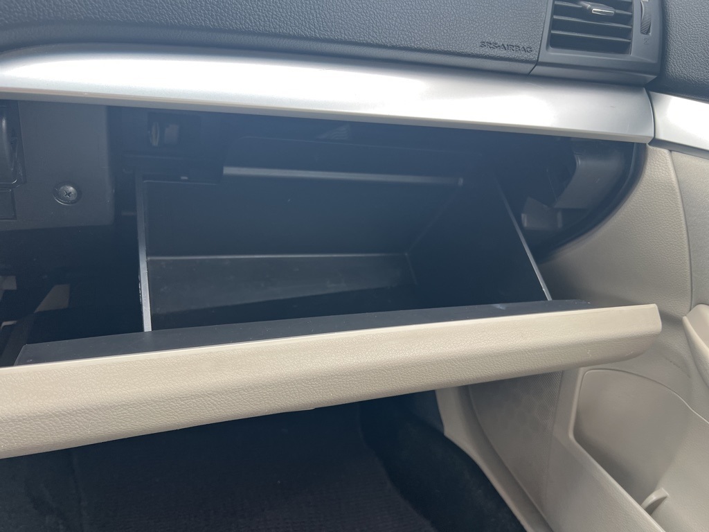 2012 Subaru Outback 2.5i Image 17 of 53