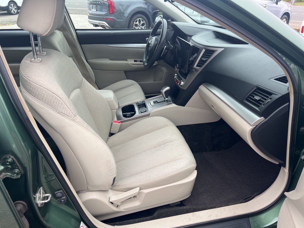 2012 Subaru Outback 2.5i Image 21 of 53