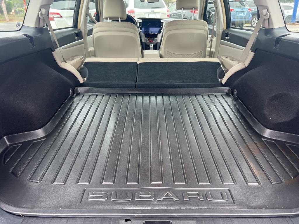 2012 Subaru Outback 2.5i Image 13 of 53