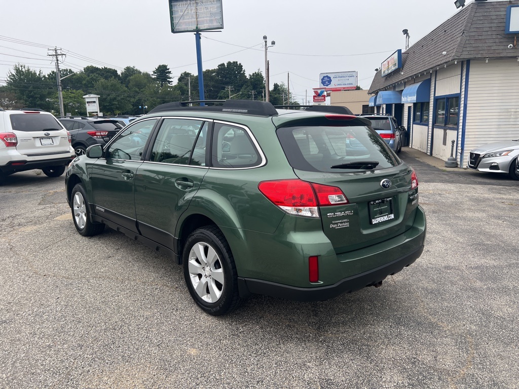 2012 Subaru Outback 2.5i Image 7 of 53
