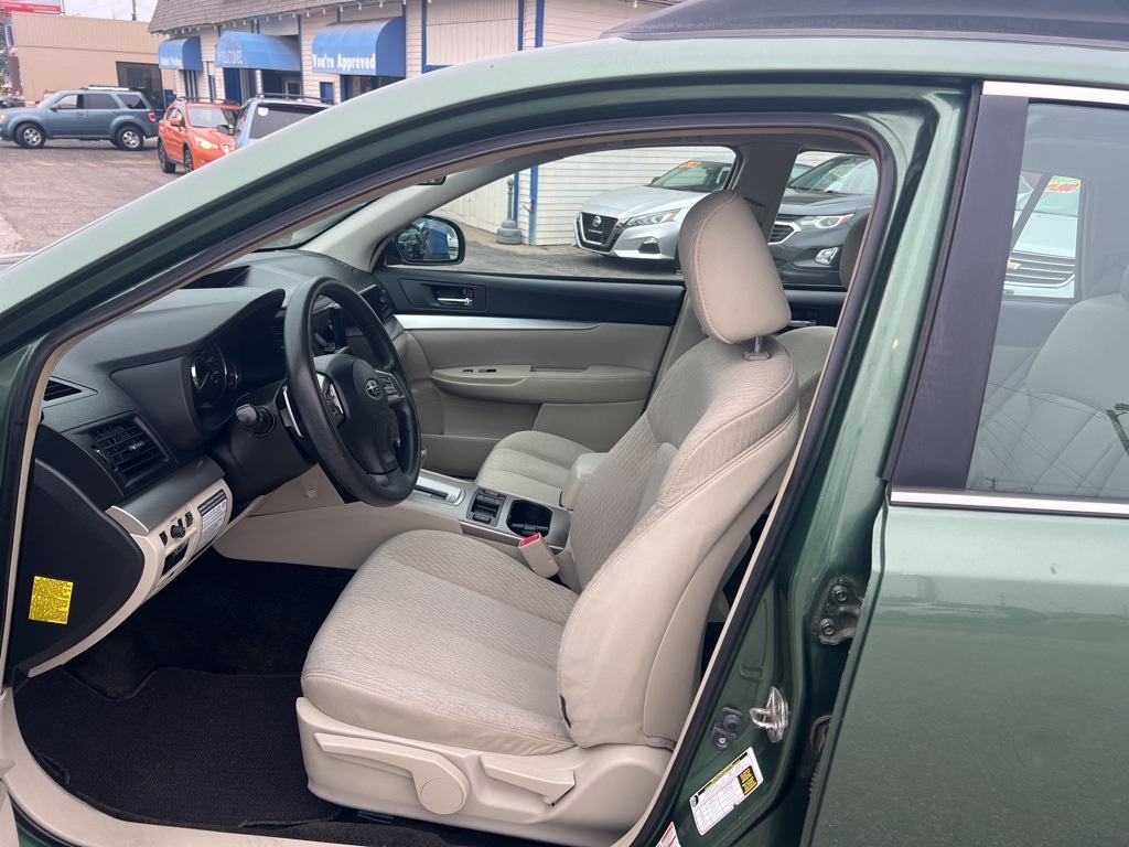 2012 Subaru Outback 2.5i Image 43 of 53