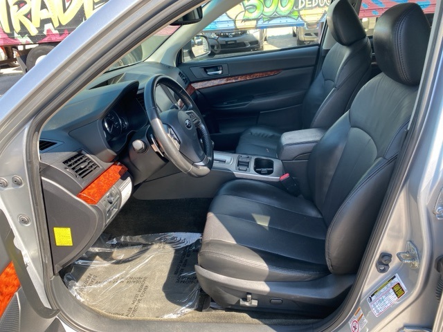 2012 Subaru Outback 2.5i Limited Image 22 of 33
