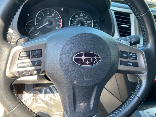 2012 Subaru Outback 2.5i Limited Image 27 of 33