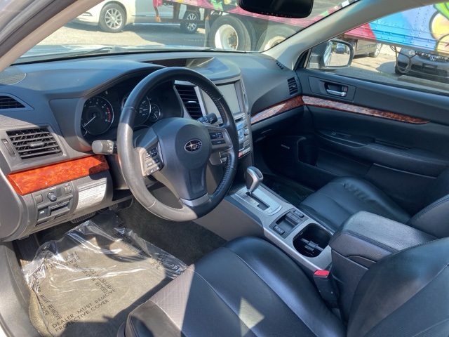 2012 Subaru Outback 2.5i Limited Image 24 of 33