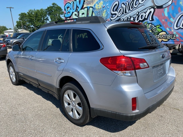 2012 Subaru Outback 2.5i Limited Image 6 of 33
