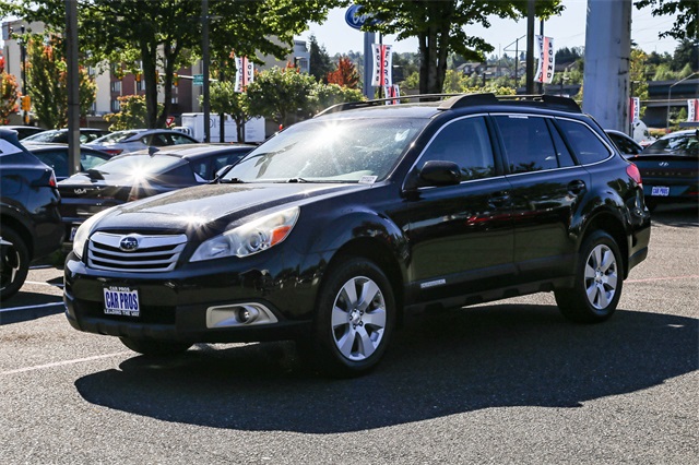 2012 Subaru Outback 2.5i Premium Image 1 of 25