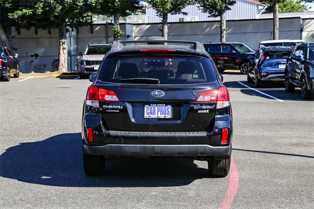 2012 Subaru Outback 2.5i Premium Image 6 of 25
