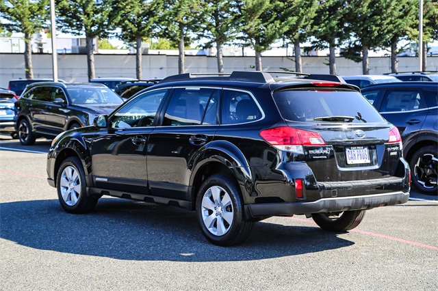 2012 Subaru Outback 2.5i Premium Image 7 of 25