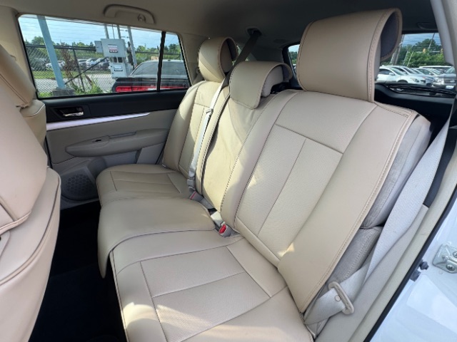 2012 Subaru Outback 2.5i Premium Image 11 of 26