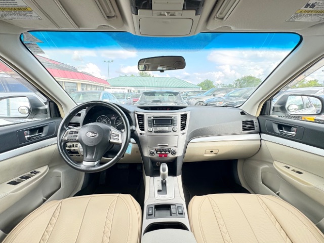 2012 Subaru Outback 2.5i Premium Image 15 of 26