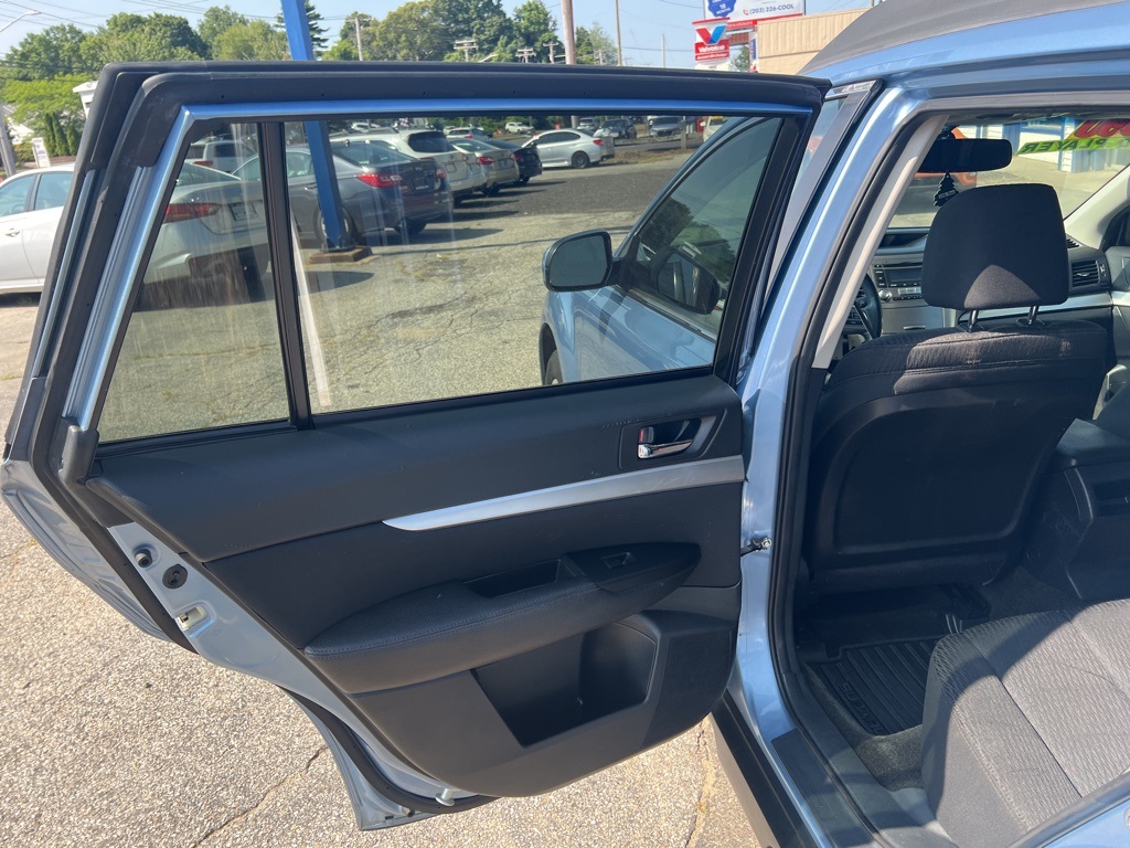 2012 Subaru Outback 2.5i Premium Image 43 of 53