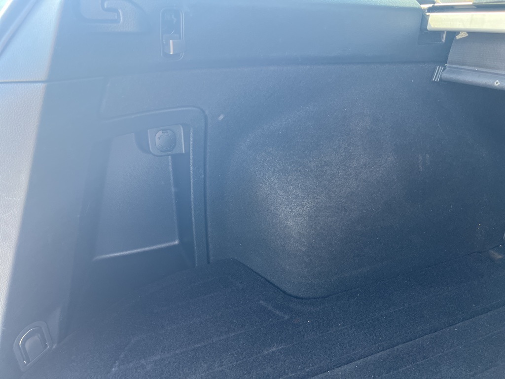 2012 Subaru Outback 2.5i Premium Image 16 of 53