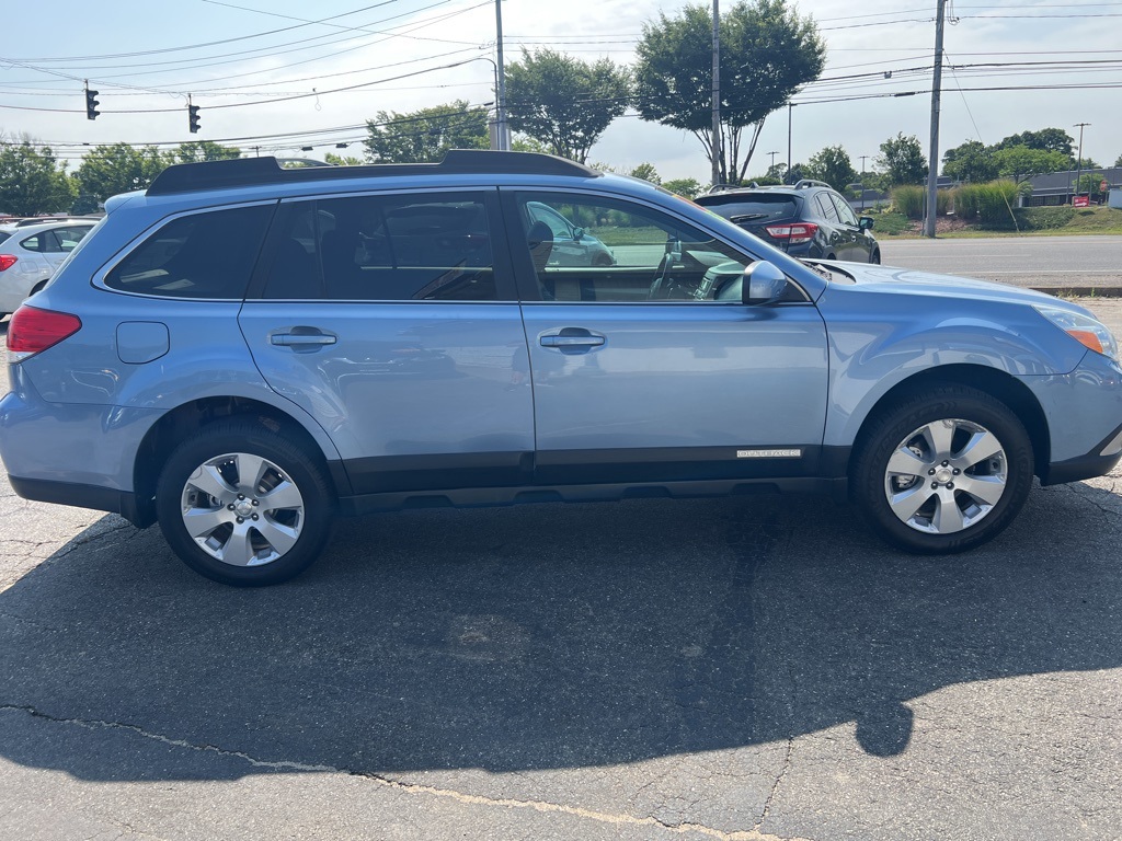 2012 Subaru Outback 2.5i Premium Image 4 of 53