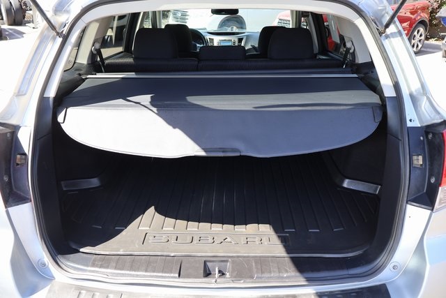 Vehicle image 10 of 42