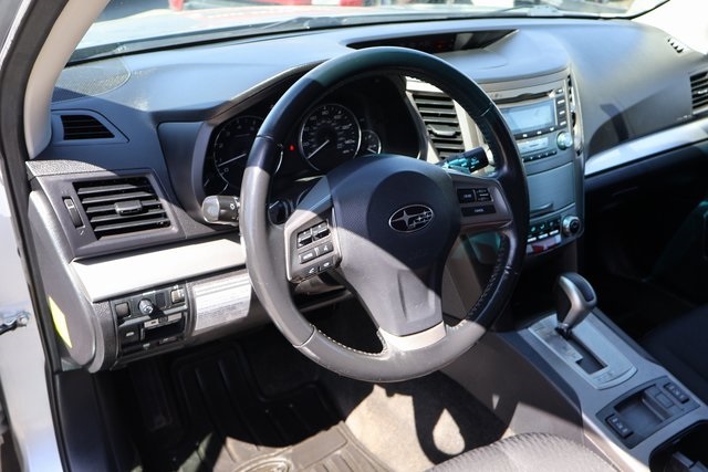Vehicle image 14 of 42