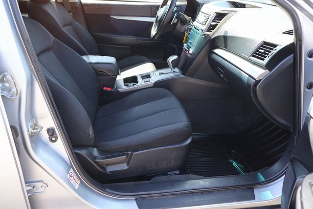 Vehicle image 19 of 42