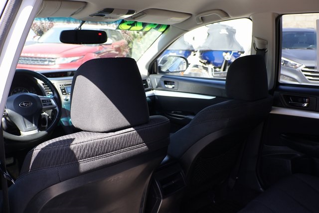 Vehicle image 16 of 42