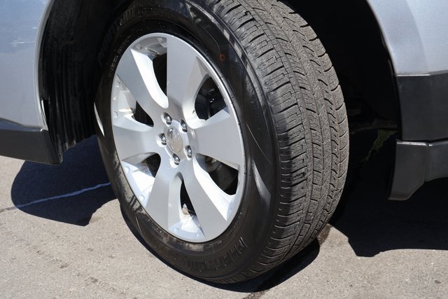 Vehicle image 39 of 42
