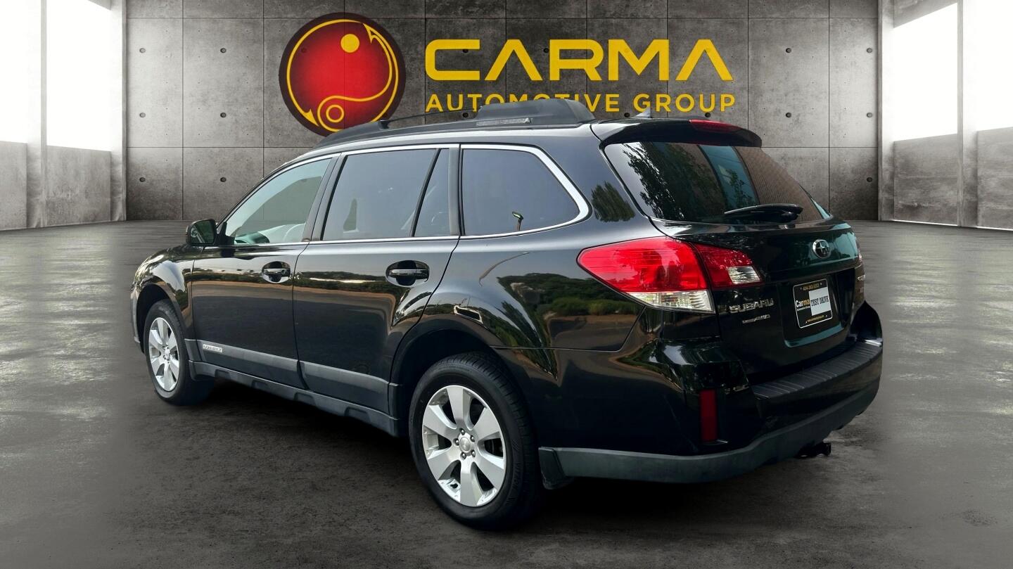 2012 Subaru Outback 2.5i Premium Image 7 of 55
