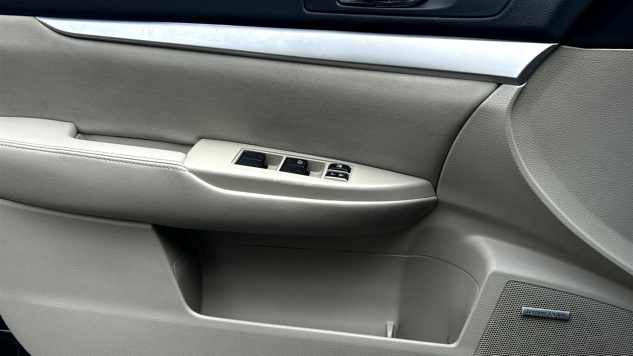 2012 Subaru Outback 2.5i Premium Image 32 of 55