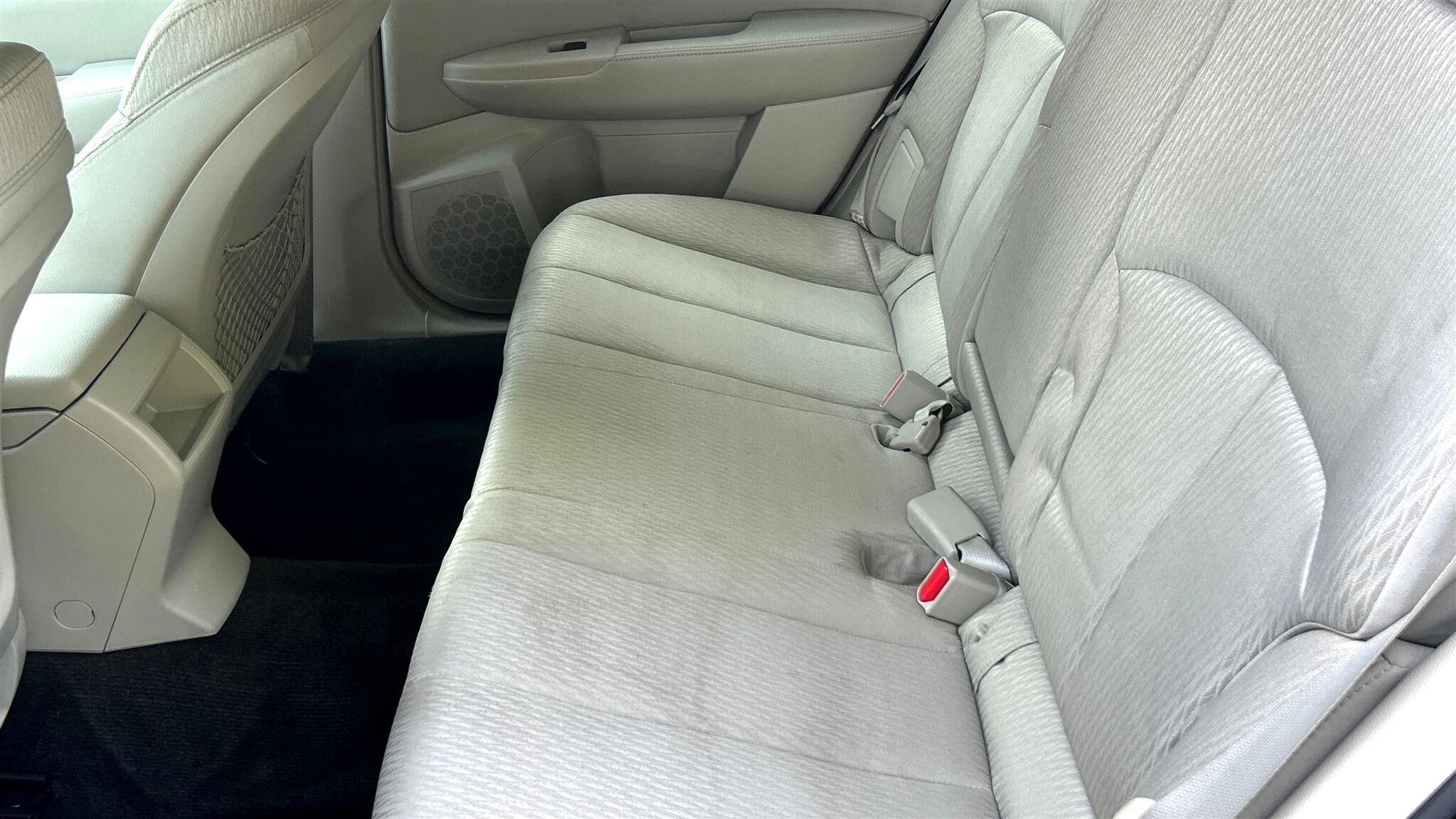 2012 Subaru Outback 2.5i Premium Image 15 of 55