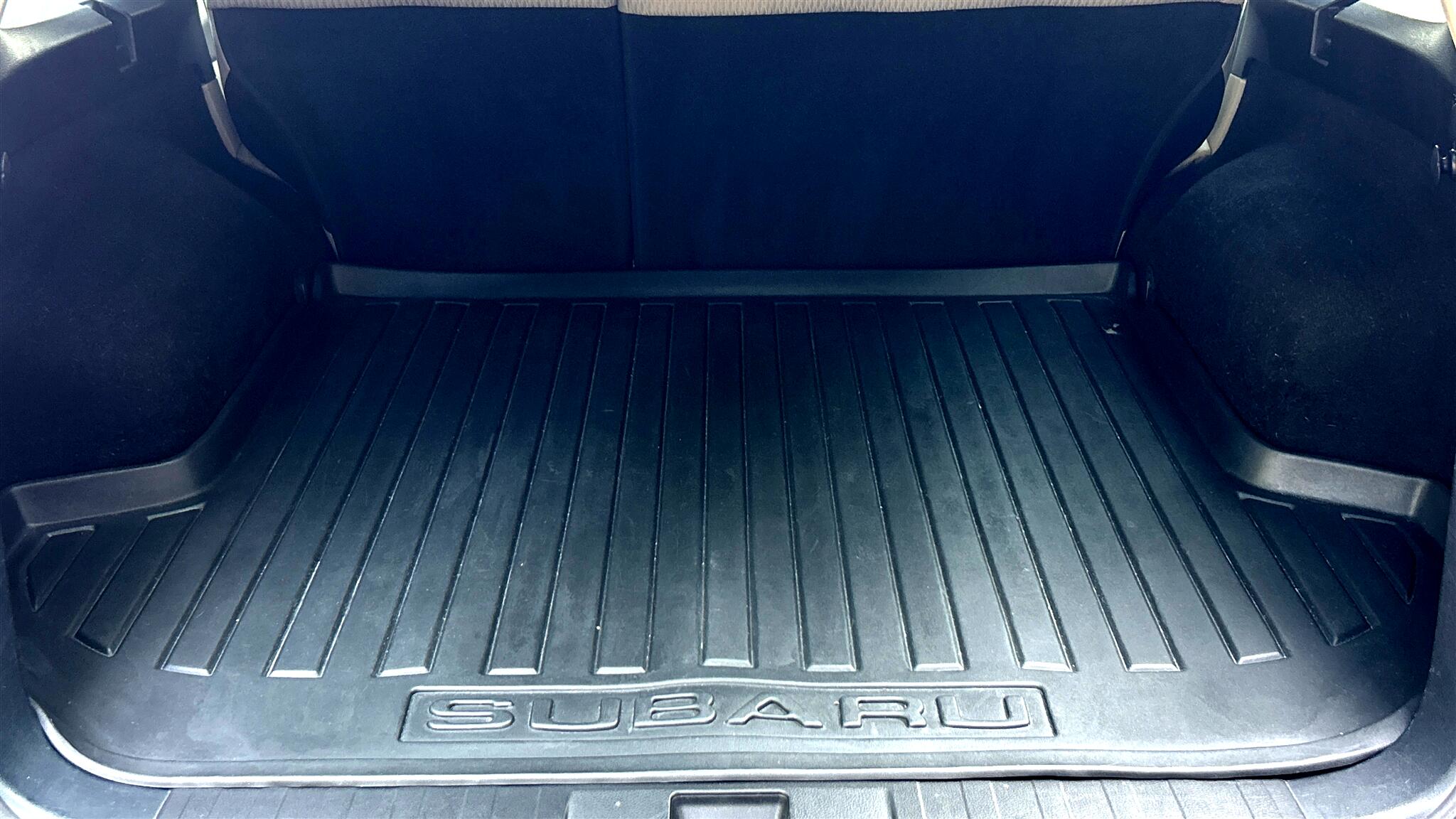 2012 Subaru Outback 2.5i Premium Image 14 of 55