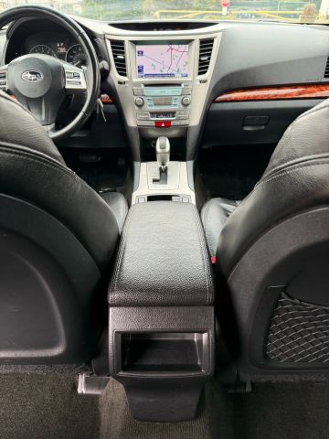2012 Subaru Outback 3.6R Limited Image 41 of 98