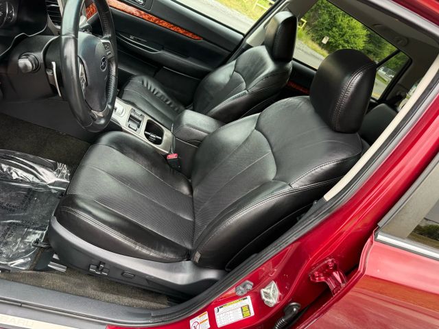 2012 Subaru Outback 3.6R Limited Image 31 of 98