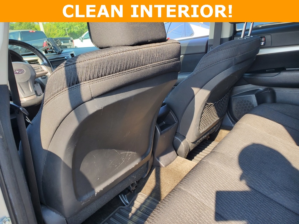 2012 Subaru Outback 2.5i Premium Image 9 of 24