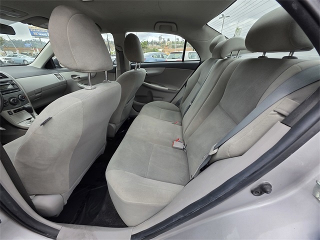 Vehicle image 12 of 37