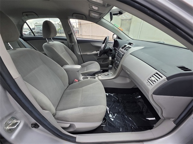 Vehicle image 13 of 37