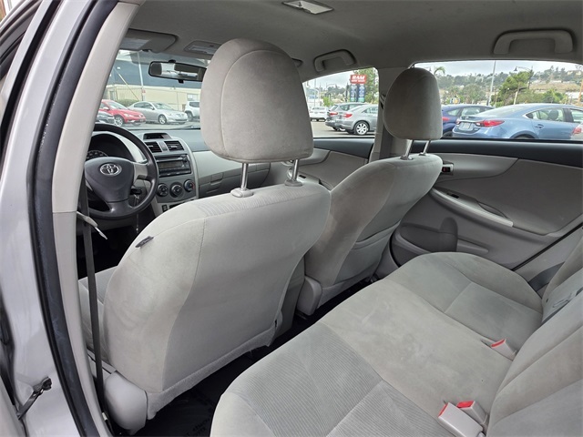 Vehicle image 14 of 37