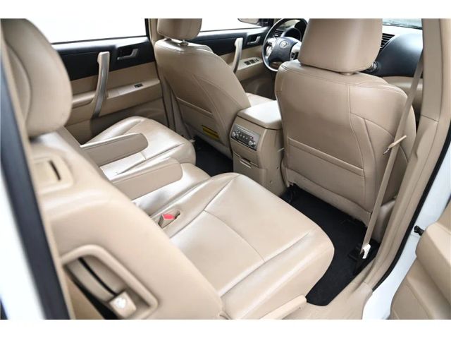 2012 Toyota Highlander Hybrid Base Image 11 of 25