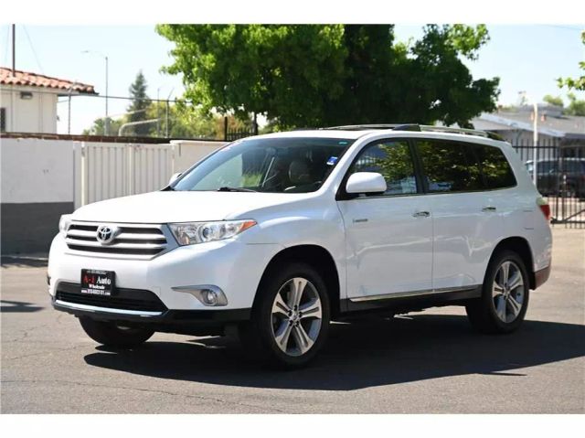 Vehicle image 1 of 33