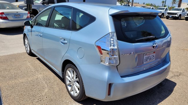 Vehicle image 3 of 7