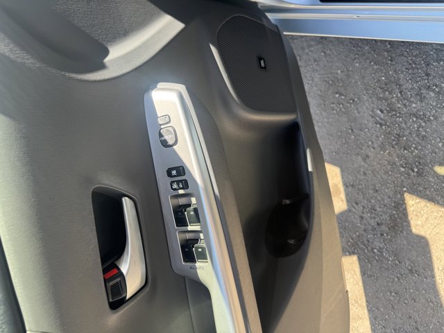 Vehicle image 7 of 7
