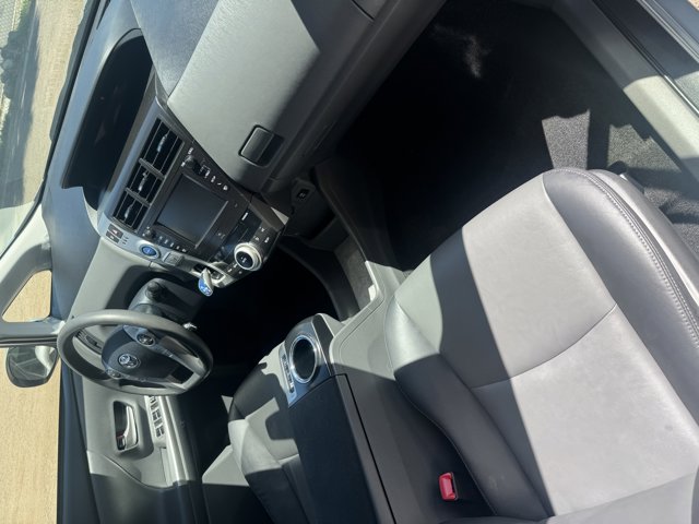 Vehicle image 6 of 7