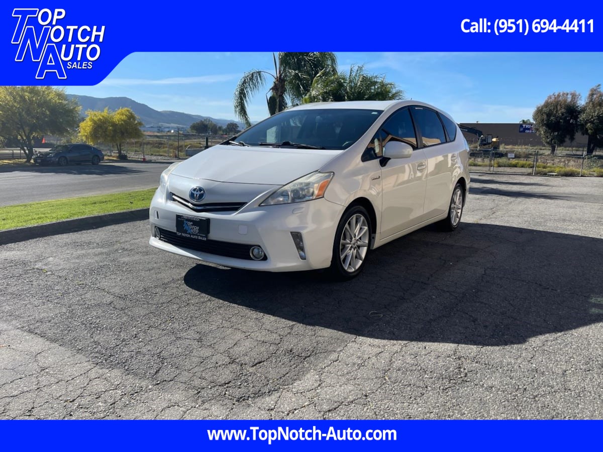 2012 Toyota Prius v Five Image 1 of 33