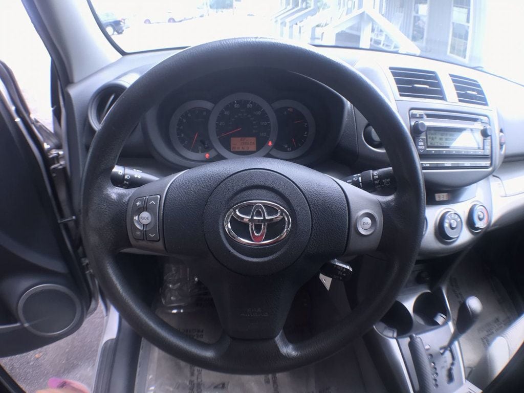 2012 Toyota RAV4 Base Image 21 of 22