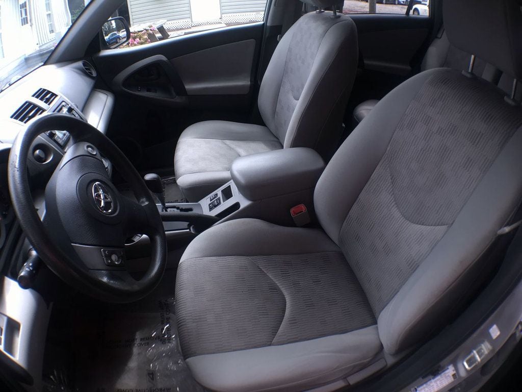 2012 Toyota RAV4 Base Image 15 of 22