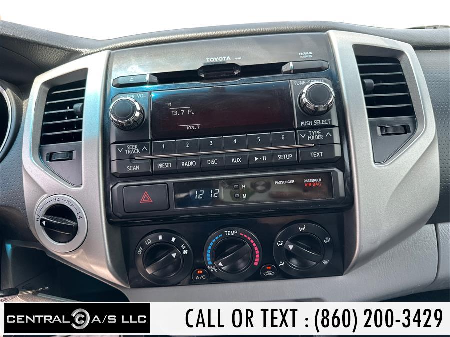 Vehicle image 16 of 19