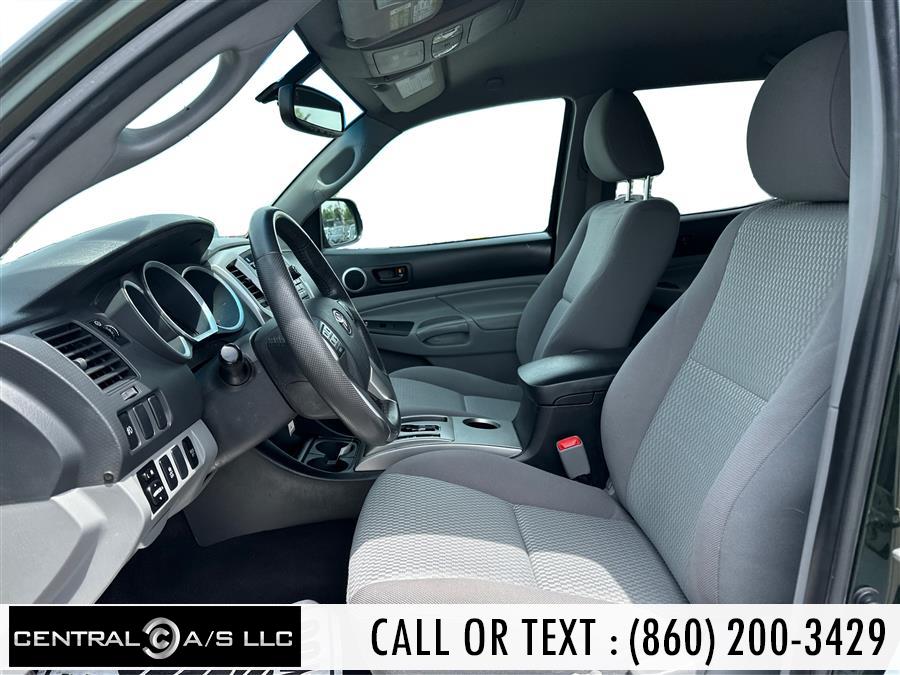 Vehicle image 11 of 19