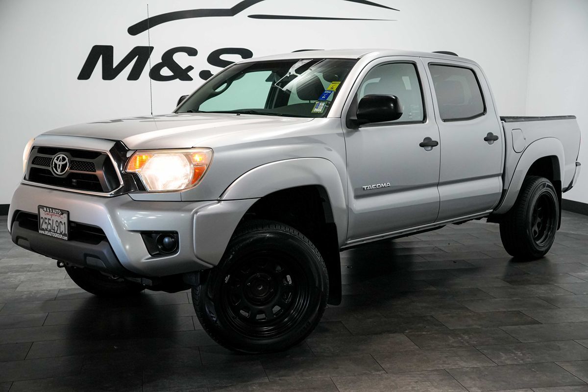 2012 Toyota Tacoma PreRunner Image 1 of 26