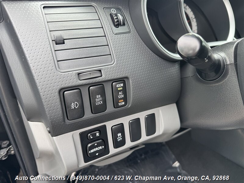 Vehicle image 25 of 35
